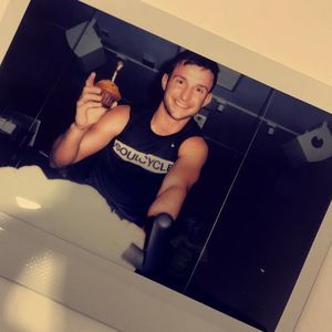 Meet your Posher, Victor